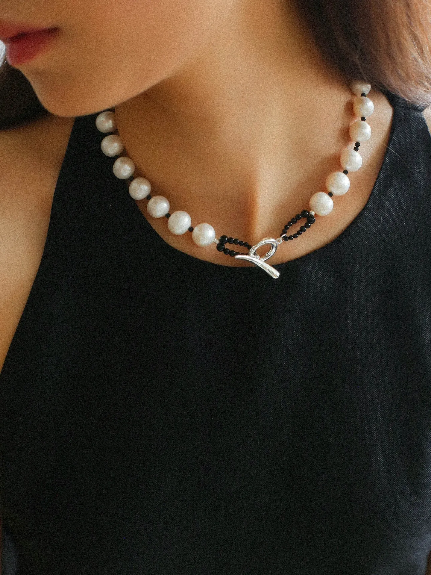 Black Spinel and Round Baroque Pearl OT Weaving Choker