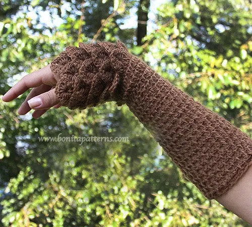 Dragon Gloves Crocodile Stitch Wristwarmers