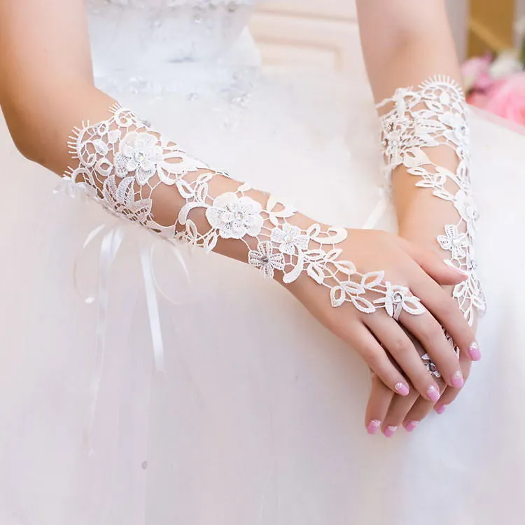 Long Bridal Gloves, Lace Appliques Gloves, Lovely Gloves With Beaded, TYP0573