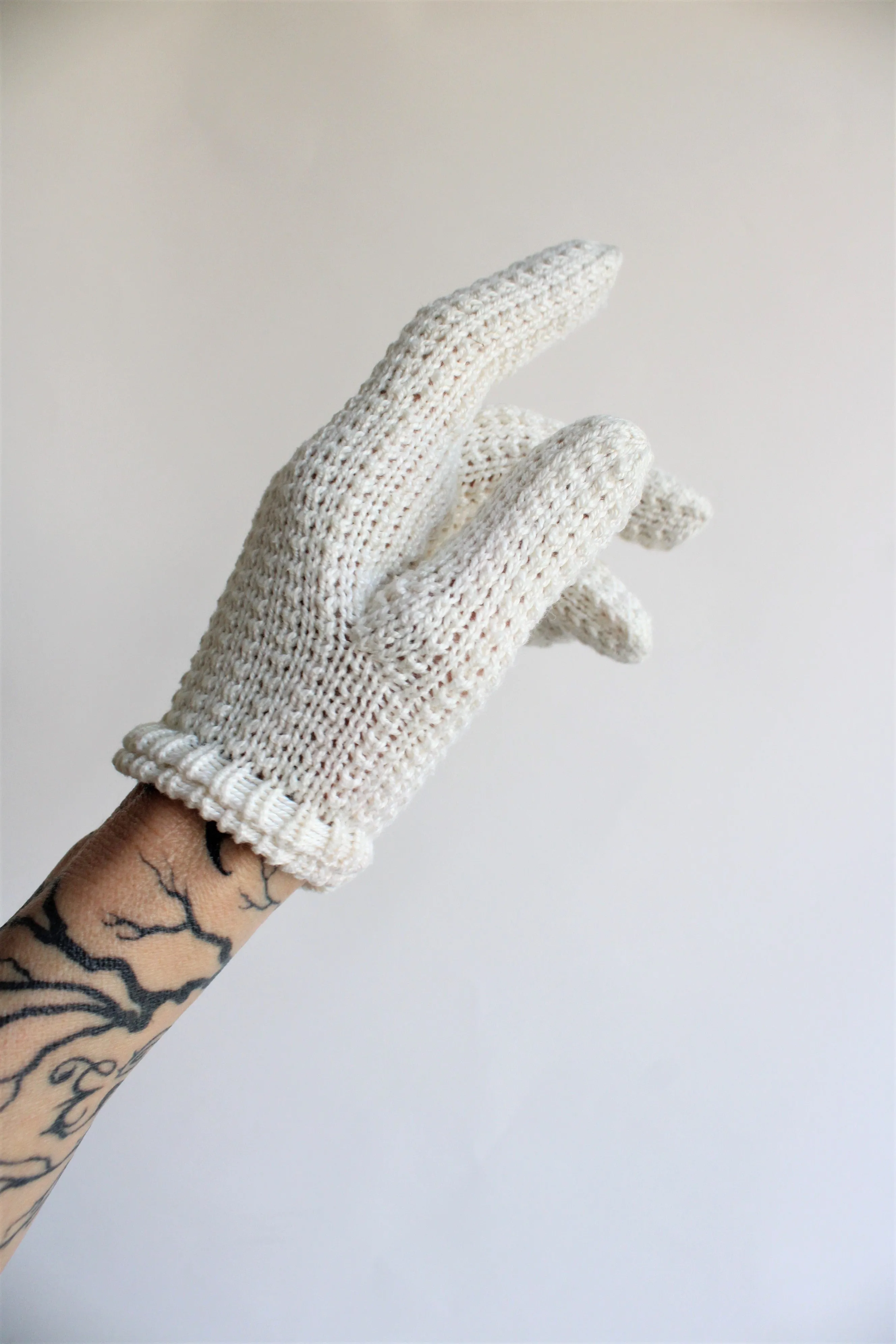 Vintage Ivory Knit or Crochet Cotton Gloves