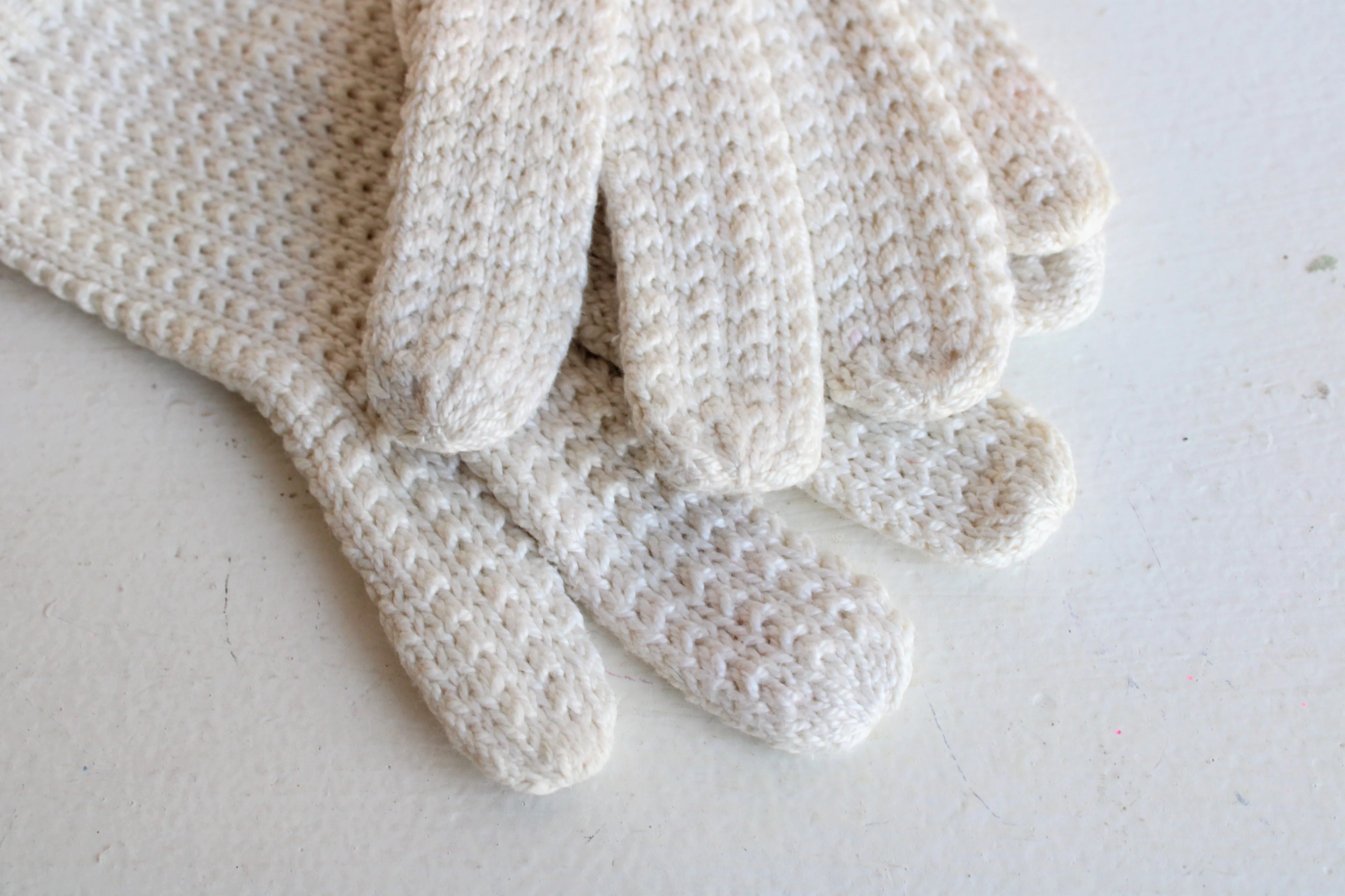 Vintage Ivory Knit or Crochet Cotton Gloves