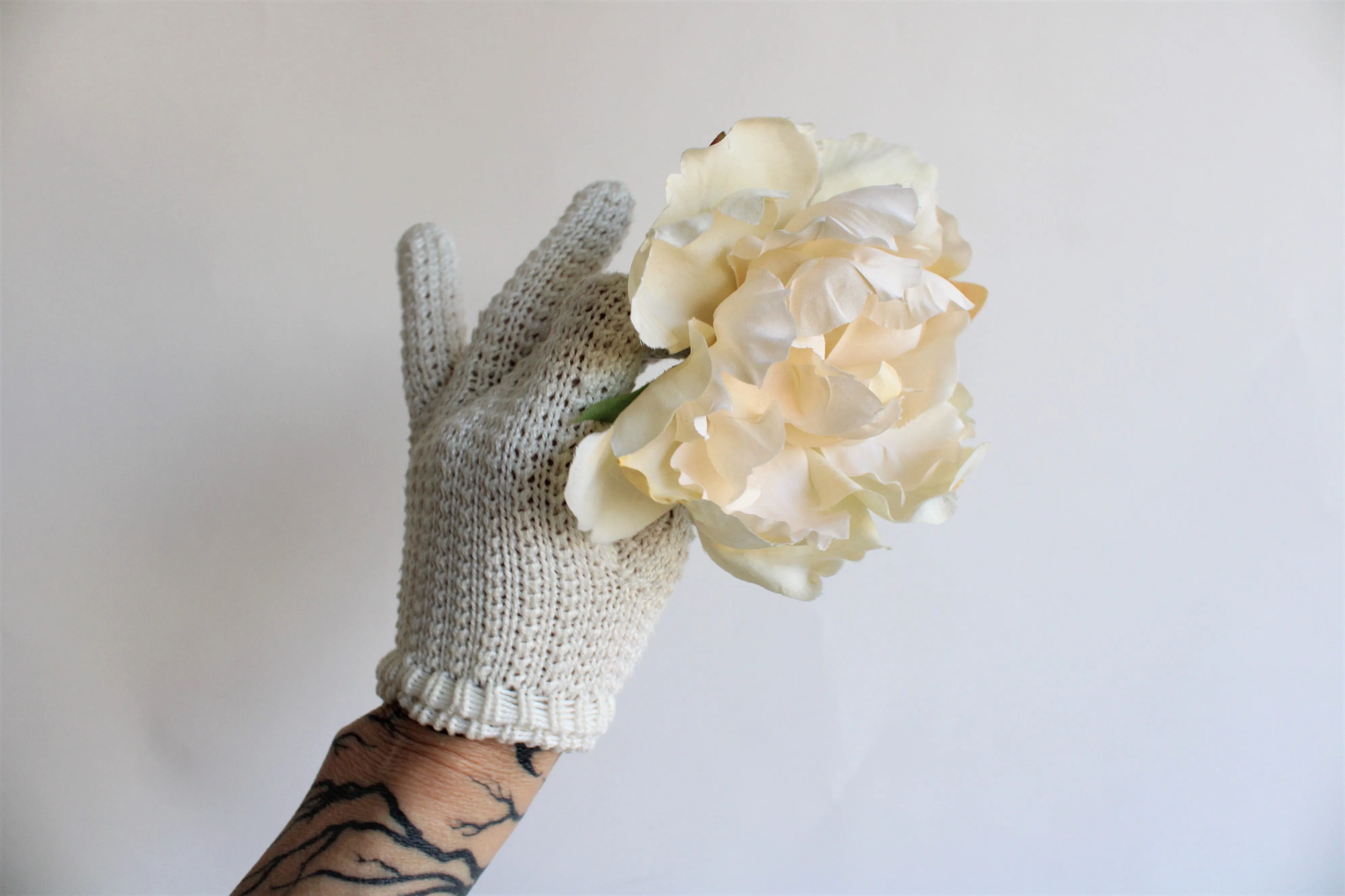 Vintage Ivory Knit or Crochet Cotton Gloves